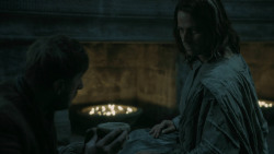 extant_GameOfThrones_5x03-HighSparrow_0105