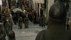 extant_GameOfThrones_5x03-HighSparrow_0389