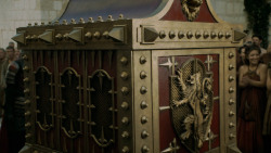 extant_GameOfThrones_5x03-HighSparrow_0398