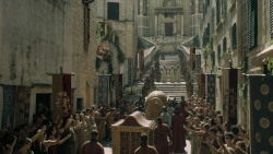 extant_GameOfThrones_5x03-HighSparrow_0424