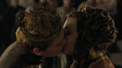 extant_GameOfThrones_5x03-HighSparrow_0439