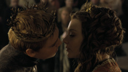 extant_GameOfThrones_5x03-HighSparrow_0441