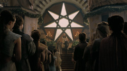 extant_GameOfThrones_5x03-HighSparrow_0462