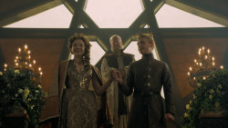extant_GameOfThrones_5x03-HighSparrow_0477