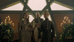extant_GameOfThrones_5x03-HighSparrow_0479