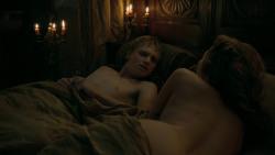 extant_GameOfThrones_5x03-HighSparrow_0537