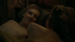 extant_GameOfThrones_5x03-HighSparrow_0550