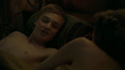 extant_GameOfThrones_5x03-HighSparrow_0554