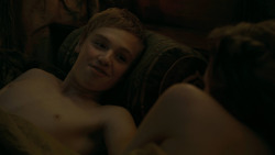 extant_GameOfThrones_5x03-HighSparrow_0555