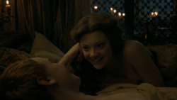 extant_GameOfThrones_5x03-HighSparrow_0561