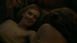 extant_GameOfThrones_5x03-HighSparrow_0564