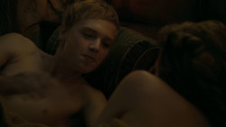 extant_GameOfThrones_5x03-HighSparrow_0565