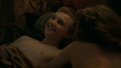extant_GameOfThrones_5x03-HighSparrow_0633