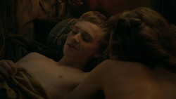 extant_GameOfThrones_5x03-HighSparrow_0637