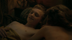 extant_GameOfThrones_5x03-HighSparrow_0641