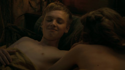 extant_GameOfThrones_5x03-HighSparrow_0643