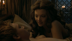 extant_GameOfThrones_5x03-HighSparrow_0657