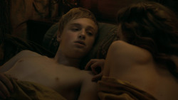 extant_GameOfThrones_5x03-HighSparrow_0674