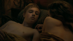 extant_GameOfThrones_5x03-HighSparrow_0676