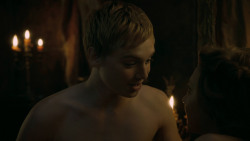 extant_GameOfThrones_5x03-HighSparrow_0692