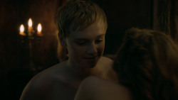 extant_GameOfThrones_5x03-HighSparrow_0708