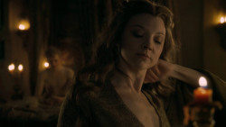extant_GameOfThrones_5x03-HighSparrow_0732