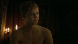 extant_GameOfThrones_5x03-HighSparrow_0765