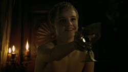 extant_GameOfThrones_5x03-HighSparrow_0782