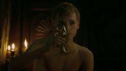extant_GameOfThrones_5x03-HighSparrow_0789