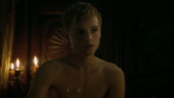 extant_GameOfThrones_5x03-HighSparrow_0790