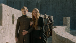 extant_GameOfThrones_5x03-HighSparrow_0863