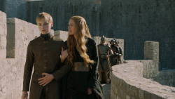 extant_GameOfThrones_5x03-HighSparrow_0867