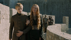 extant_GameOfThrones_5x03-HighSparrow_0870