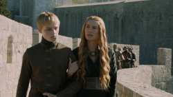 extant_GameOfThrones_5x03-HighSparrow_0873