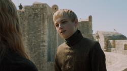 extant_GameOfThrones_5x03-HighSparrow_0881