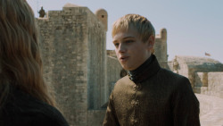 extant_GameOfThrones_5x03-HighSparrow_0884