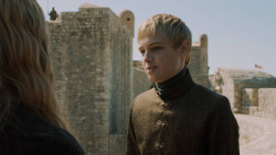 extant_GameOfThrones_5x03-HighSparrow_0891