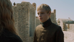 extant_GameOfThrones_5x03-HighSparrow_0892