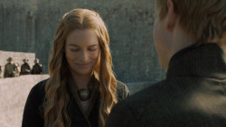 extant_GameOfThrones_5x03-HighSparrow_0895