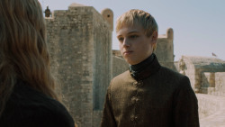 extant_GameOfThrones_5x03-HighSparrow_0910