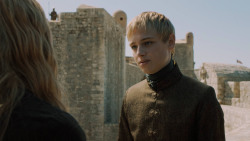 extant_GameOfThrones_5x03-HighSparrow_0922
