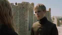 extant_GameOfThrones_5x03-HighSparrow_0942