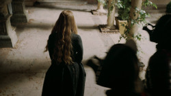 extant_GameOfThrones_5x03-HighSparrow_0957