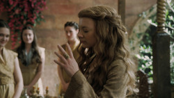 extant_GameOfThrones_5x03-HighSparrow_1075