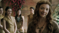 extant_GameOfThrones_5x03-HighSparrow_1102