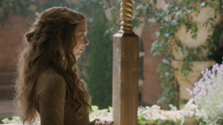 extant_GameOfThrones_5x03-HighSparrow_1140
