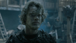 extant_GameOfThrones_5x03-HighSparrow_1239