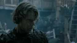 extant_GameOfThrones_5x03-HighSparrow_1251