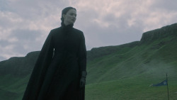 extant_GameOfThrones_5x03-HighSparrow_1744