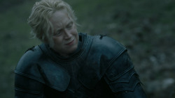 extant_GameOfThrones_5x03-HighSparrow_1914